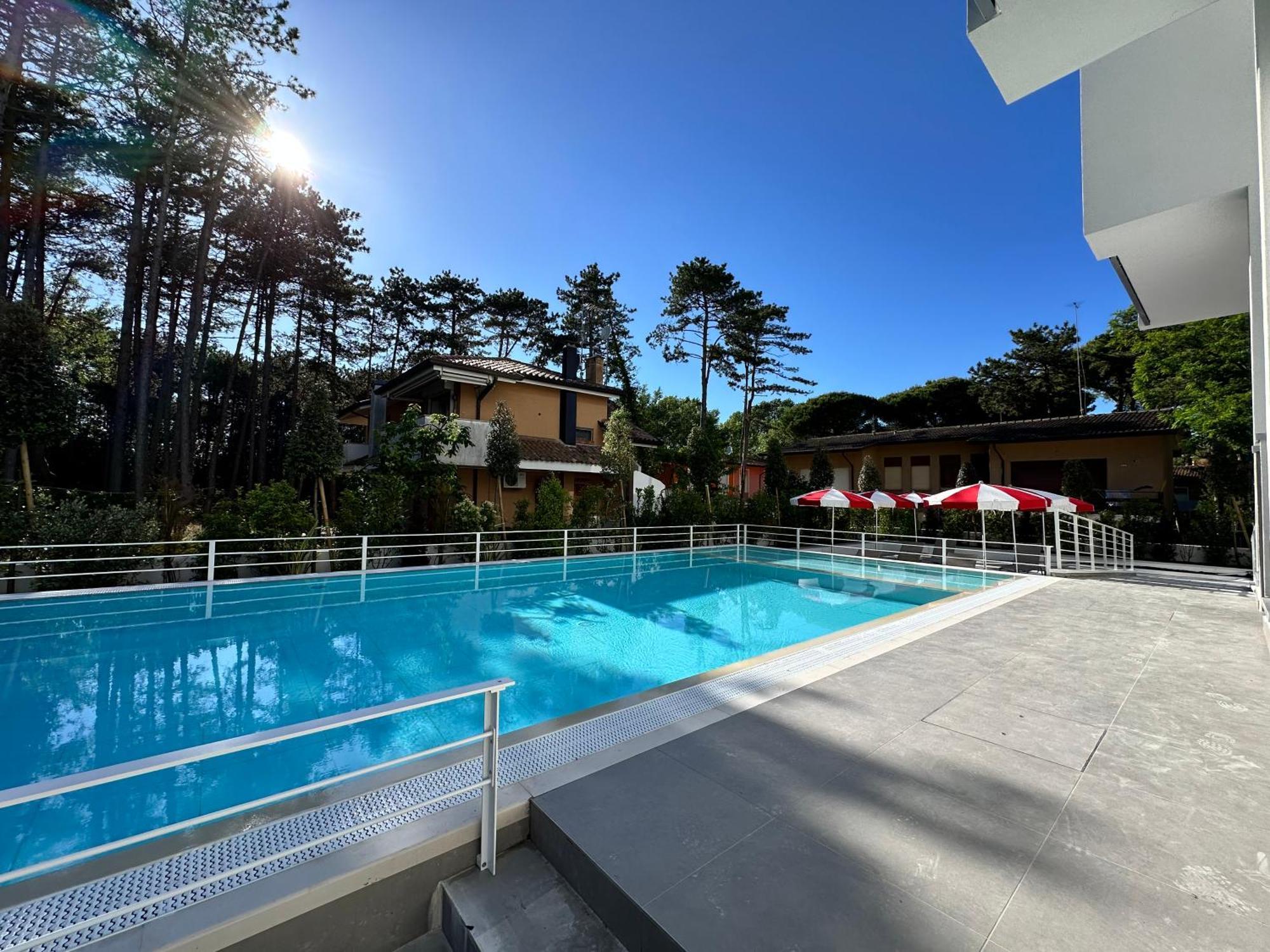 Nuovo Condominio Con Piscina E Garage Bibione Exteriér fotografie